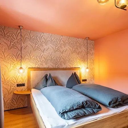 아파트 Luisalle 4 아우파흐