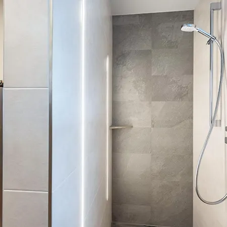 Luisalle 4 奥法赫